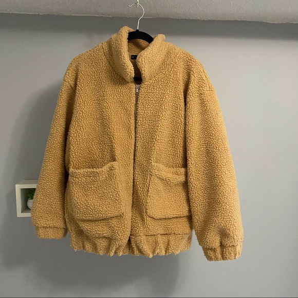 SIZE SMALL, TAN/CREAM COLOUR, TEDDY BEAR TEXTURE - Picture 1 of 4